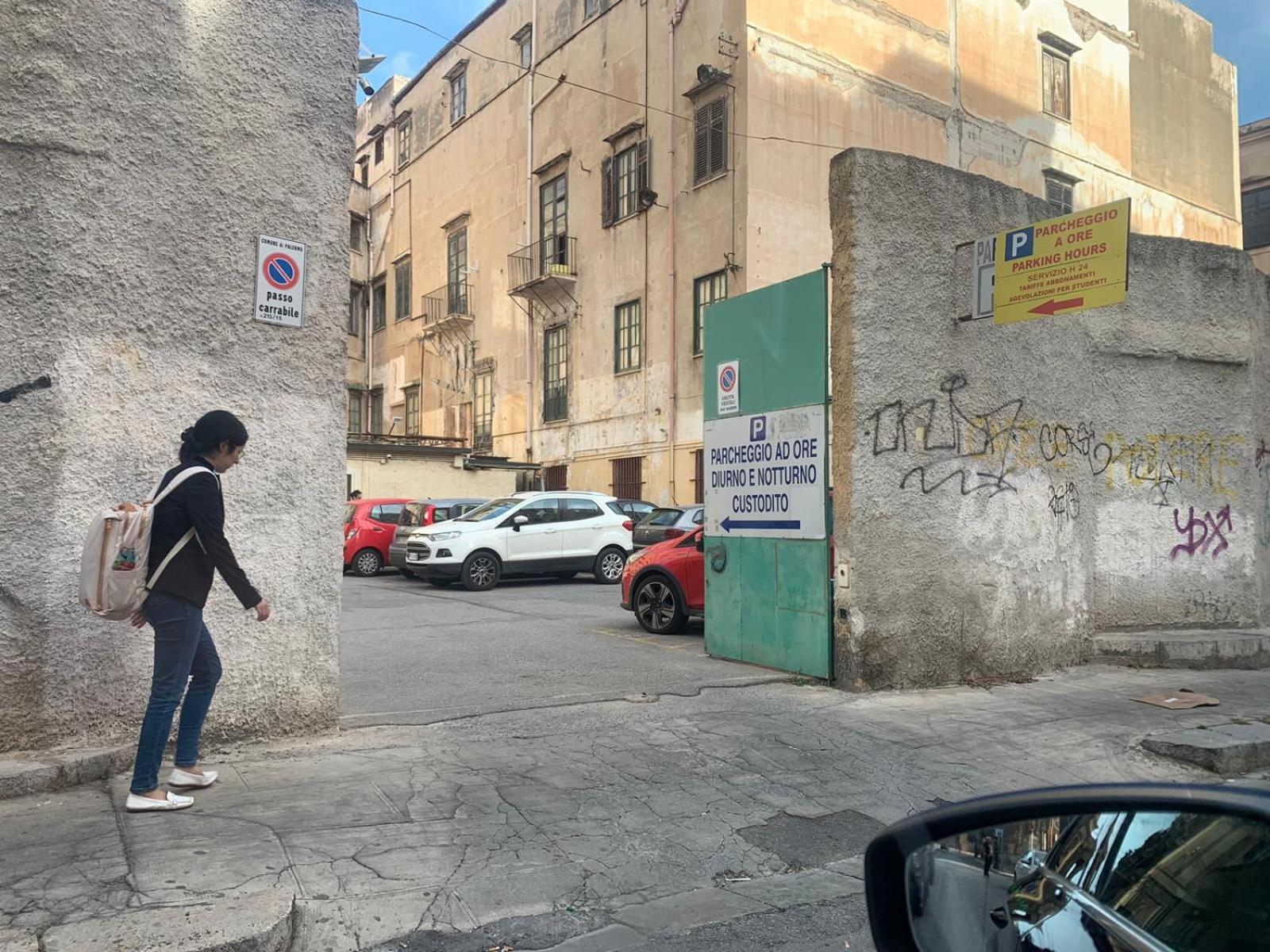 Palazzo Sovrana Serviced Luxury Apartments Palermo Exterior foto